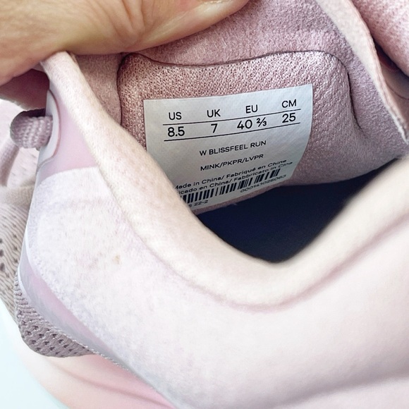 Lululemon Blissfeel Women's Running Shoe - Picture 9 of 12